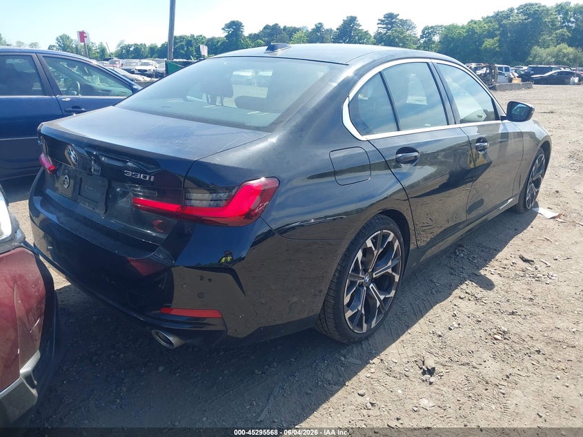 2025 BMW 3er VIN 3MW89CW05S8F34571 IAAI salvage auction — LEFT SIDE, Salvage Title, sold $20,500 on 2026-07-28 (photo 4)