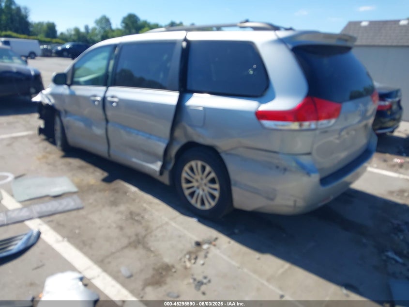 2014 Toyota Sienna VIN 5TDYK3DC7ES483705 IAAI salvage auction — FRONT END, Salvage Title, sold $2,300 on 2026-07-30 (photo 3)