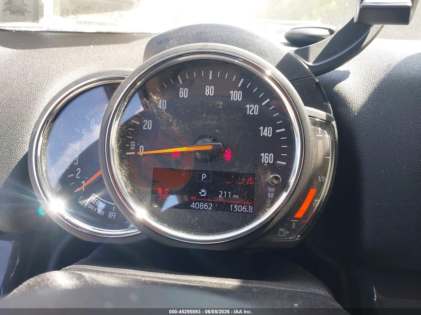 2019 Mini Countryman VIN WMZYT5C51K3J87569 IAAI salvage auction — RIGHT SIDE, Salvage Title, sold $4,150 on 2026-07-28 (photo 7)