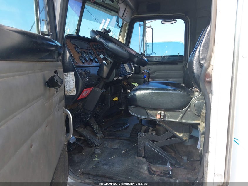 2003 Peterbilt 357 VIN 1NPALT0X73D807406 IAAI salvage auction — ALL OVER, Salvage (Georgia), sold $3,050 on 2026-07-29 (photo 7)