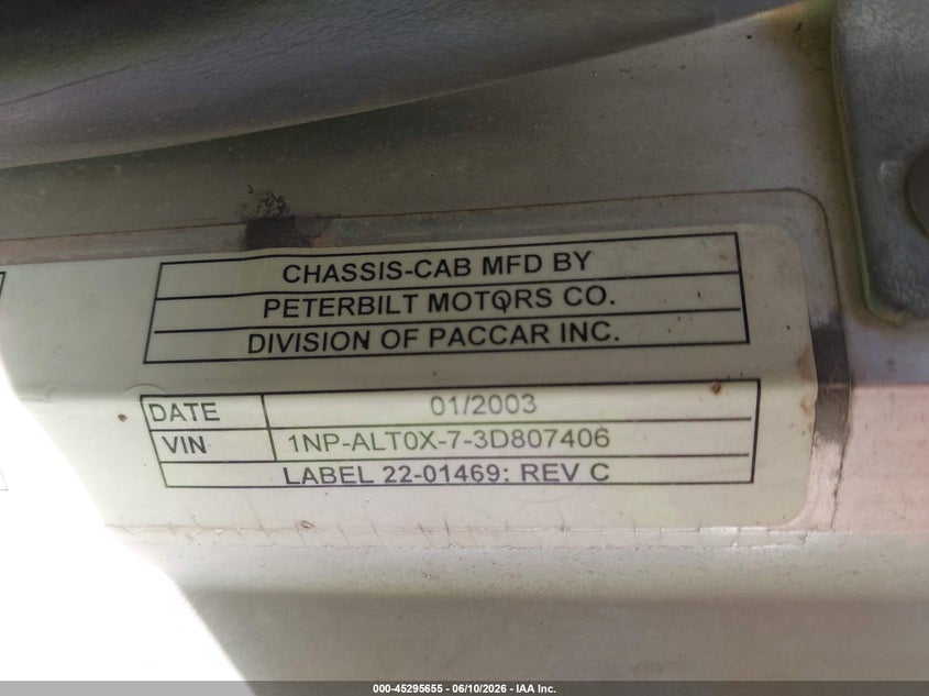 2003 Peterbilt 357 VIN 1NPALT0X73D807406 IAAI salvage auction — ALL OVER, Salvage (Georgia), sold $3,050 on 2026-07-29 (photo 8)