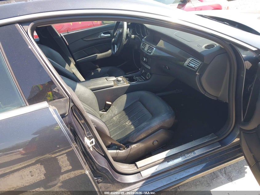 2014 Mercedes-benz Cls-klasse VIN WDDLJ9BB0EA097219 IAAI salvage auction — SIDE, Salvage Title, sold $1,950 on 2026-07-21 (photo 5)