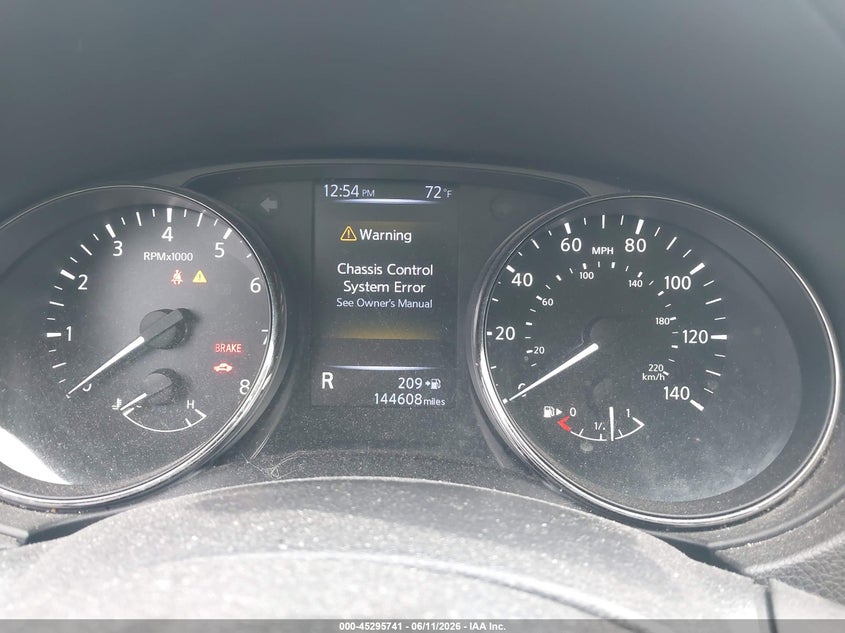 2017 Nissan Rogue VIN JN1BJ1CR5HW136769 IAAI salvage auction — NORMAL WEAR, Clear (Illinois), sold $850 on 2026-07-29 (photo 7)