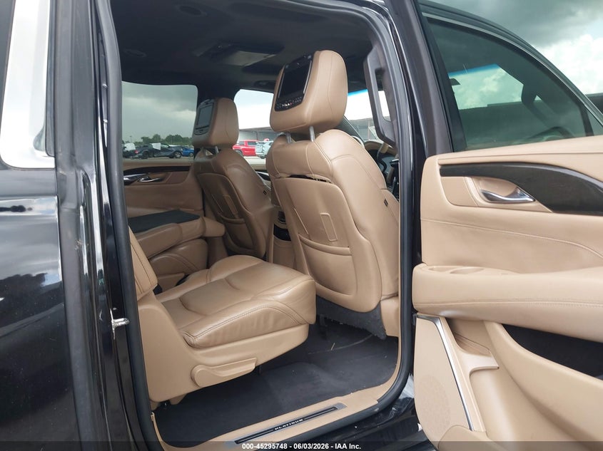 2018 Cadillac Escalade VIN 1GYS4KKJ8JR142411 IAAI salvage auction — THEFT, Salvage Title, sold $7,500 on 2026-07-29 (photo 8)
