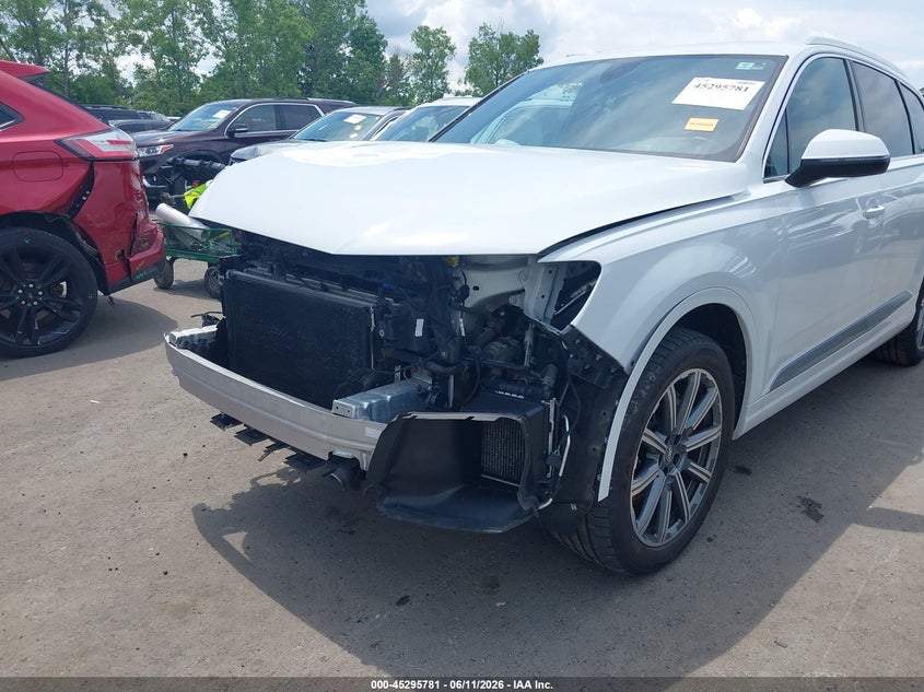 2017 Audi Q7 VIN WA1LAAF71HD053048 IAAI salvage auction — FRONT END, Salvage (Ohio), sold $5,550 on 2026-07-14 (photo 6)