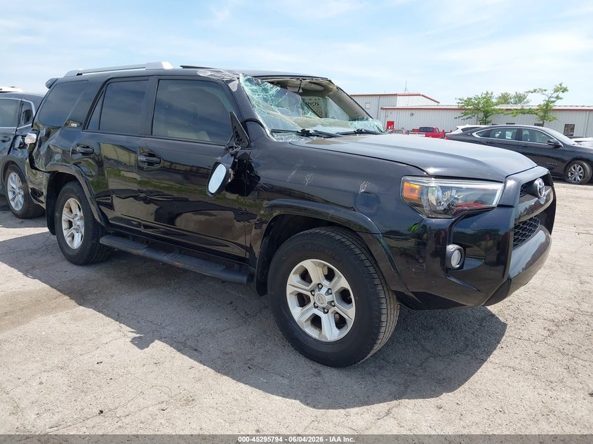 2018 Toyota 4runner VIN JTEZU5JR9J5191181 IAAI salvage auction — ROLLOVER, Salvage Title, sold $3,100 on 2026-08-02 (photo 1)