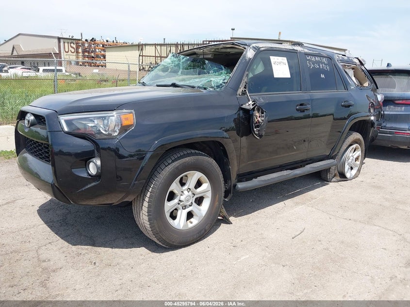 2018 Toyota 4runner VIN JTEZU5JR9J5191181 IAAI salvage auction — ROLLOVER, Salvage Title, sold $3,100 on 2026-08-02 (photo 2)
