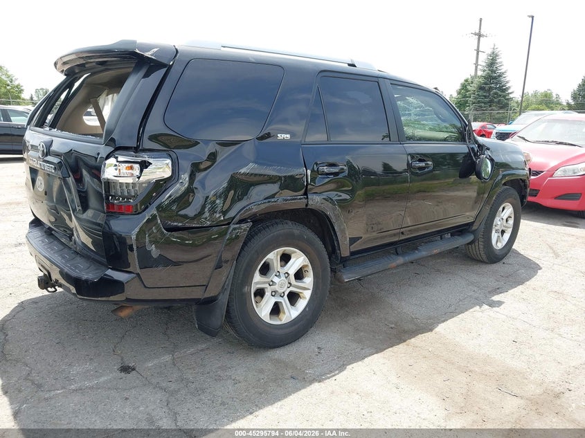2018 Toyota 4runner VIN JTEZU5JR9J5191181 IAAI salvage auction — ROLLOVER, Salvage Title, sold $3,100 on 2026-08-02 (photo 4)