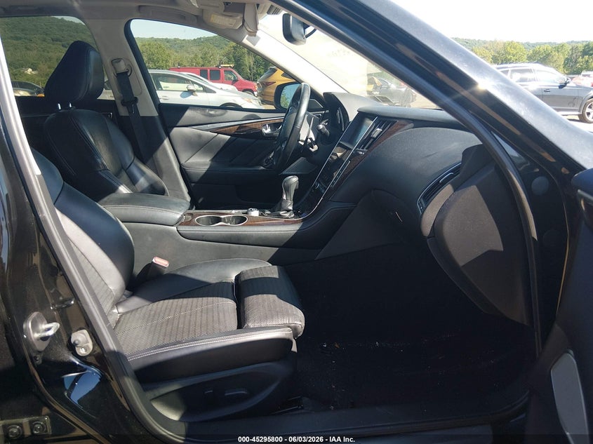 2017 Infiniti Q50 VIN JN1FV7AR8HM870412 IAAI salvage auction — NORMAL WEAR, Clear (Pennsylvania), sold $2,700 on 2026-07-09 (photo 5)