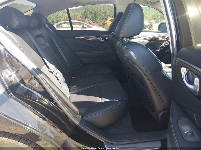 2017 Infiniti Q50 VIN JN1FV7AR8HM870412 IAAI salvage auction — NORMAL WEAR, Clear (Pennsylvania), sold $2,700 on 2026-07-09 (photo 8)