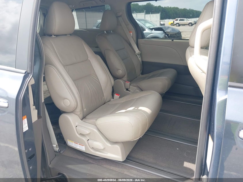 2016 Toyota Sienna VIN 5TDDK3DC5GS145141 IAAI salvage auction — REAR END, Salvage Title, sold $6,500 on 2026-07-09 (photo 8)