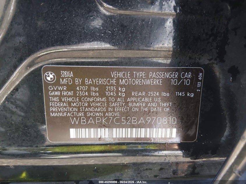 2011 BMW 3 series VIN WBAPK7C52BA970810 IAAI salvage auction — RIGHT SIDE, Salvage (Missouri), sold $525 on 2026-08-04 (photo 9)