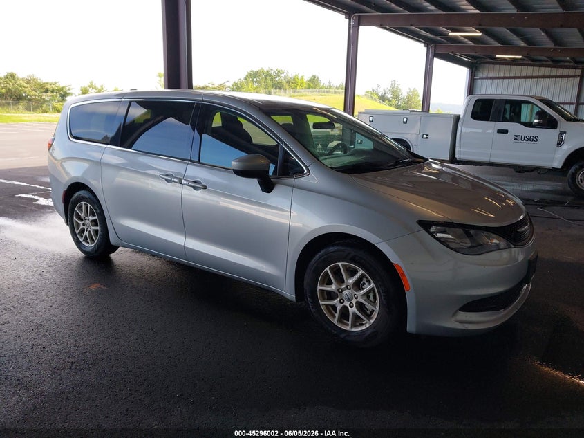 2022 Chrysler Voyager VIN 2C4RC1CG0NR141533 IAAI salvage auction — NORMAL WEAR, Sf97 (Georgia), sold $12,900 on 2026-08-13 (photo 1)