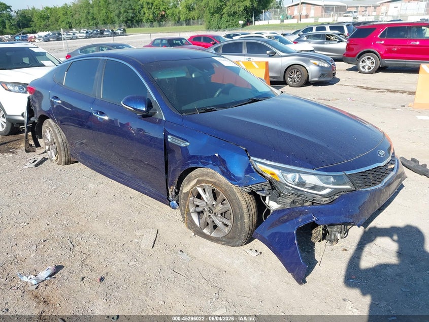 2020 Kia Optima VIN 5XXGT4L38LG414522 IAAI salvage auction — FRONT & REAR, Salvage Title, sold $725 on 2026-07-23 (photo 1)