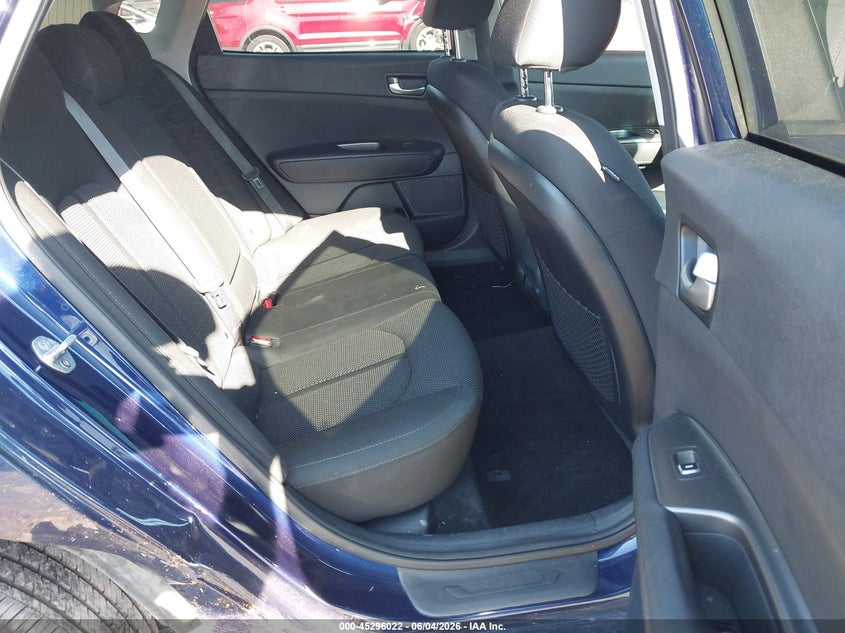2020 Kia Optima VIN 5XXGT4L38LG414522 IAAI salvage auction — FRONT & REAR, Salvage Title, sold $725 on 2026-07-23 (photo 8)
