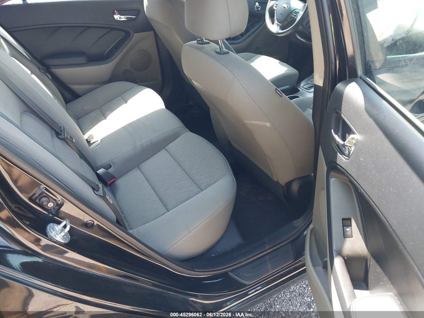 2015 Kia Forte VIN KNAFK4A63F5366252 IAAI salvage auction — RIGHT SIDE, Salvage Title, sold $925 on 2026-07-29 (photo 8)