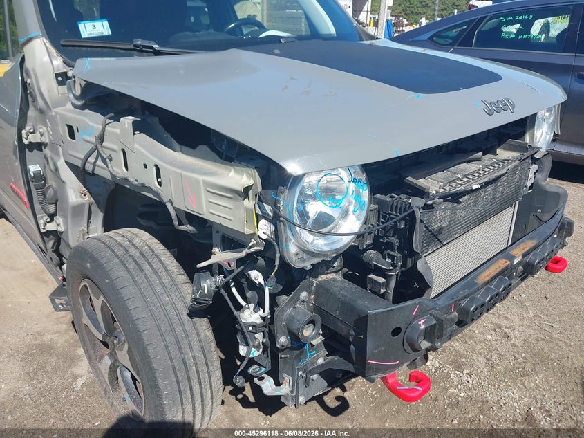 2019 Jeep Renegade VIN ZACNJBC10KPK69774 IAAI salvage auction — RIGHT FRONT, Salvage Title, sold $2,850 on 2026-08-11 (photo 6)
