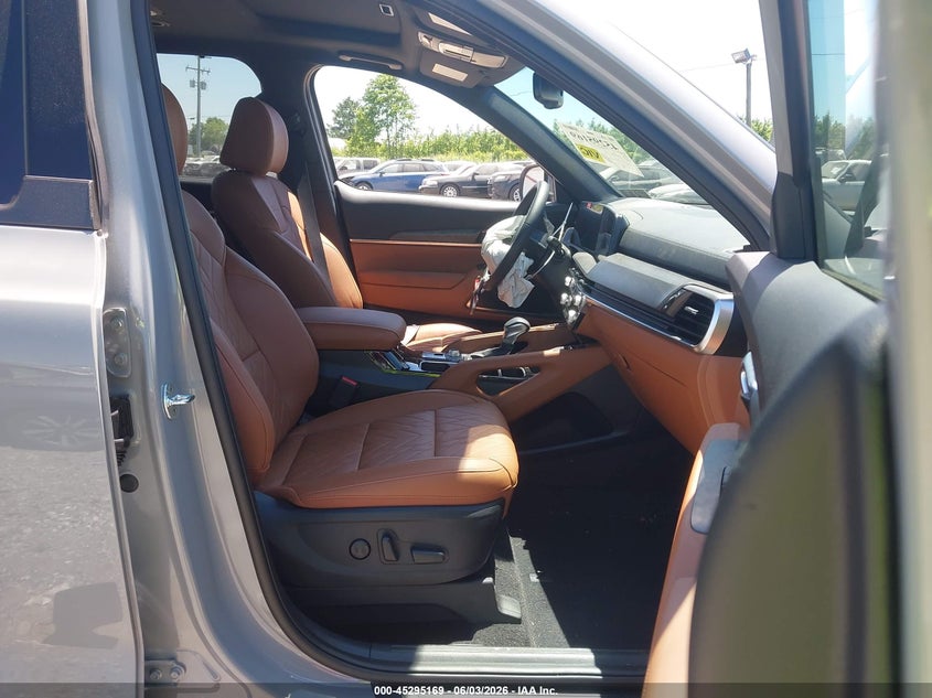 2025 Kia Telluride VIN 5XYP3DGC9SG725008 IAAI salvage auction — FRONT & REAR, Salvage Title, sold $15,300 on 2026-07-24 (photo 5)
