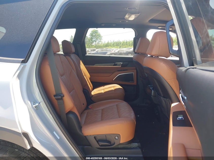 2025 Kia Telluride VIN 5XYP3DGC9SG725008 IAAI salvage auction — FRONT & REAR, Salvage Title, sold $15,300 on 2026-07-24 (photo 8)