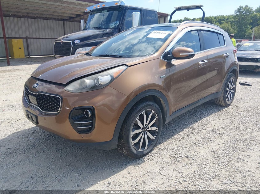 2017 Kia Sportage VIN KNDPNCAC1H7140393 IAAI salvage auction — ENGINE DAMAGE, Salvage Title, sold $2,400 on 2026-07-28 (photo 2)
