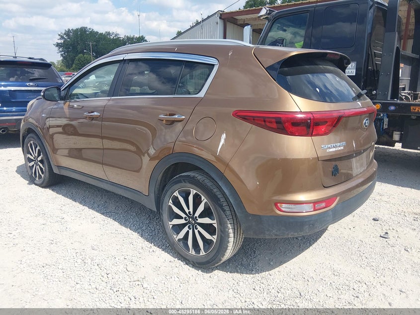 2017 Kia Sportage VIN KNDPNCAC1H7140393 IAAI salvage auction — ENGINE DAMAGE, Salvage Title, sold $2,400 on 2026-07-28 (photo 3)