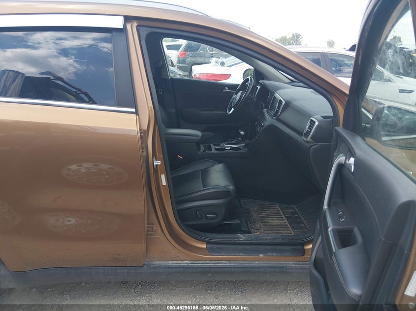 2017 Kia Sportage VIN KNDPNCAC1H7140393 IAAI salvage auction — ENGINE DAMAGE, Salvage Title, sold $2,400 on 2026-07-28 (photo 5)