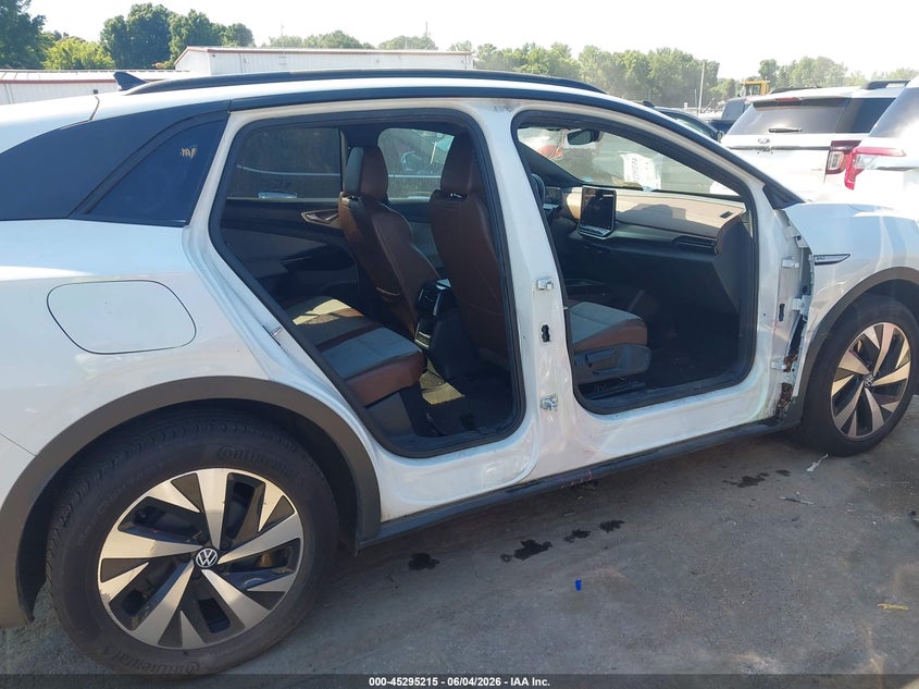 2024 Volkswagen Id.4 VIN 1V2CRPE80RC006787 IAAI salvage auction — RIGHT SIDE, Salvage Title, sold $8,700 on 2026-07-30 (photo 6)