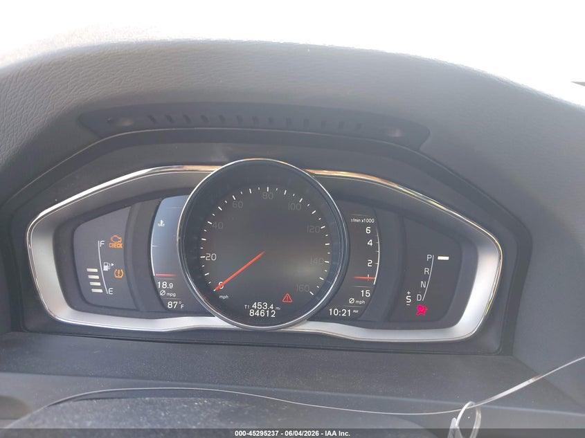 2016 Volvo VIN LYV402FK7GB099984 IAAI salvage auction — FRONT END, Salvage Title, sold $1,550 on 2026-07-14 (photo 7)