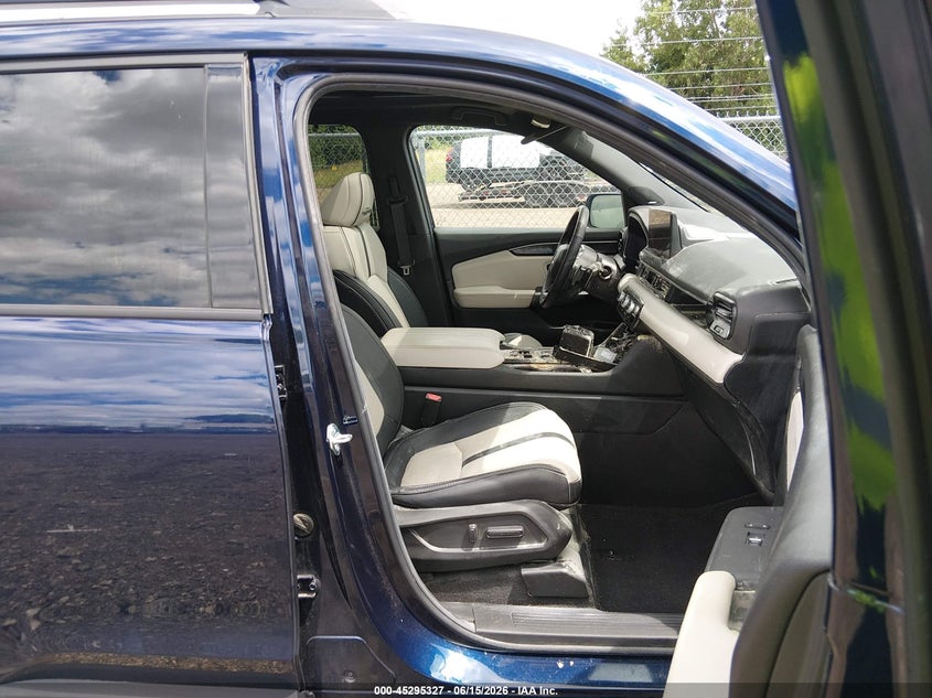 2026 Honda Passport VIN 5FNYF9H83TB011578 IAAI salvage auction — INTERIOR BURN, Salvage (Ohio), sold $22,400 on 2026-07-15 (photo 5)