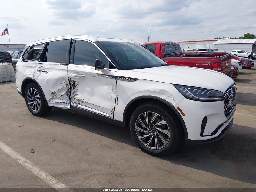 2025 Lincoln Aviator VIN 5LM5J6XC8SGL28839 — IAAI salvage auction photo