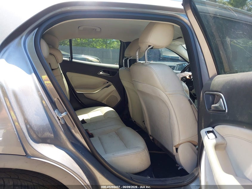 2015 Mercedes-benz Gla-klasse VIN WDCTG4EB9FJ178058 IAAI salvage auction — FRONT END, Wait Title, sold $875 on 2026-08-05 (photo 8)