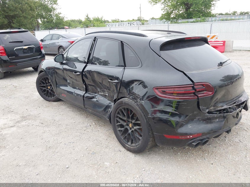 2017 Porsche Macan VIN WP1AG2A54HLB52426 IAAI salvage auction — LEFT SIDE, Salvage (Illinois), sold $275 on 2026-07-21 (photo 3)