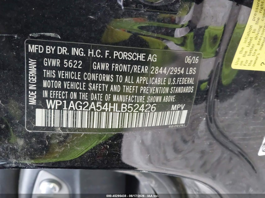 2017 Porsche Macan VIN WP1AG2A54HLB52426 IAAI salvage auction — LEFT SIDE, Salvage (Illinois), sold $275 on 2026-07-21 (photo 9)
