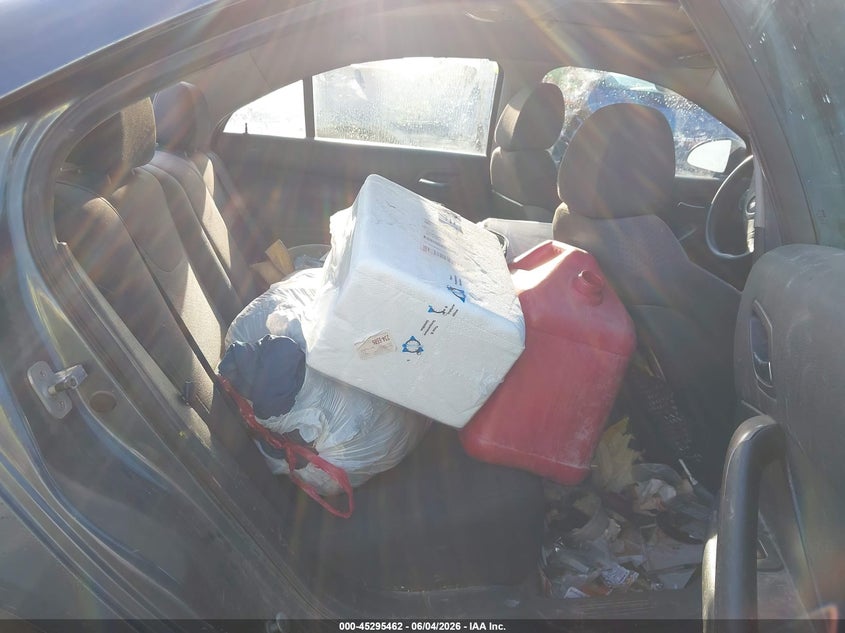 2006 Pontiac G6 VIN 1G2ZG558864156856 IAAI salvage auction — LEFT SIDE, Clear (Illinois), sold $300 on 2026-08-18 (photo 8)