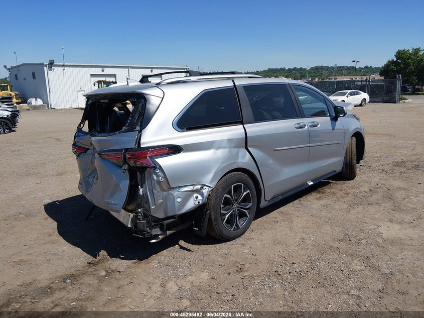 2025 Toyota Sienna VIN 5TDESKFC5SS167855 IAAI salvage auction — FRONT & REAR, Salvage Title, sold $10,700 on 2026-07-24 (photo 4)