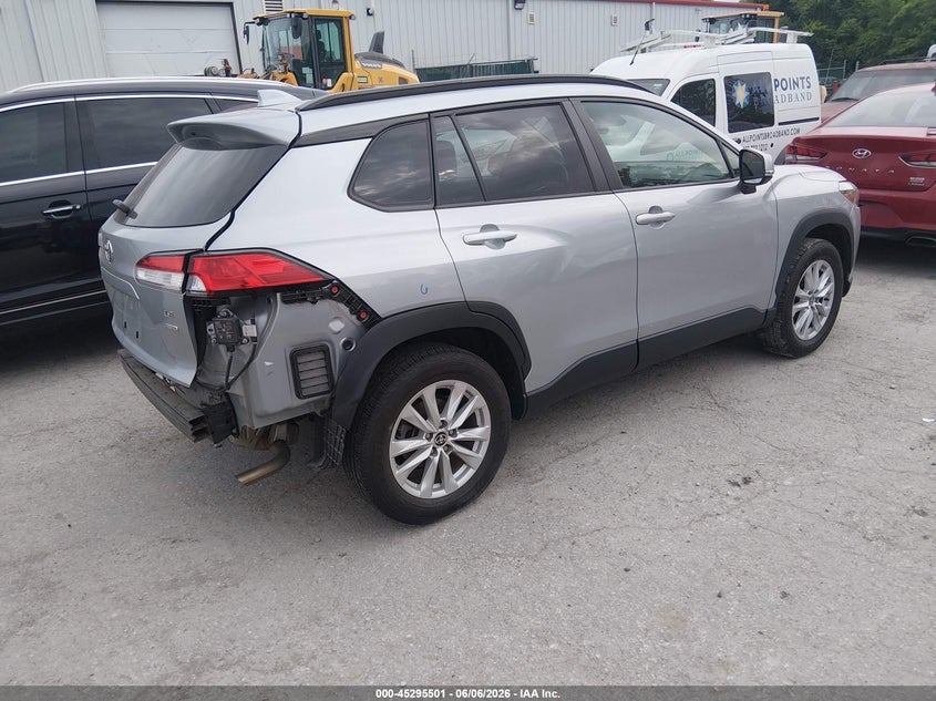 2022 Toyota Corolla cross VIN 7MUCAABG0NV013254 IAAI salvage auction — REAR END, Salvage Title, sold $10,250 on 2026-07-13 (photo 4)