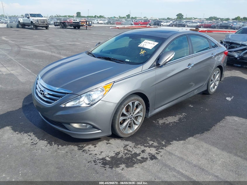 2014 Hyundai Sonata VIN 5NPEC4AC7EH824701 IAAI salvage auction — RIGHT FRONT, Salvage Title, sold $525 on 2026-07-14 (photo 2)