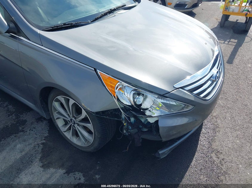 2014 Hyundai Sonata VIN 5NPEC4AC7EH824701 IAAI salvage auction — RIGHT FRONT, Salvage Title, sold $525 on 2026-07-14 (photo 6)