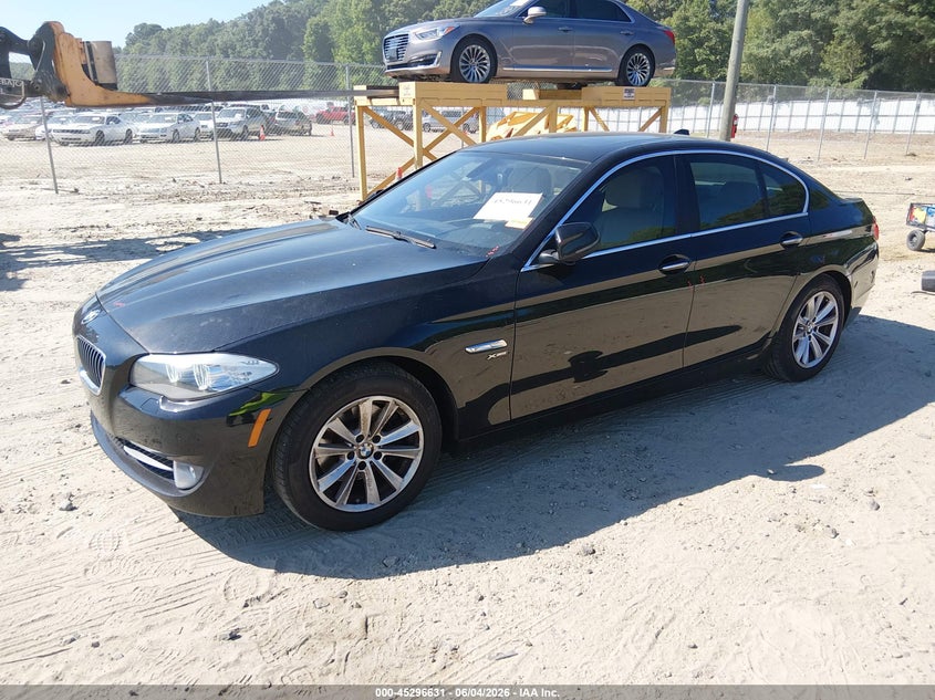 2012 BMW 5er VIN WBAXH5C59CDW09044 IAAI salvage auction — REAR END, Salvage Title, sold $1,400 on 2026-07-11 (photo 2)