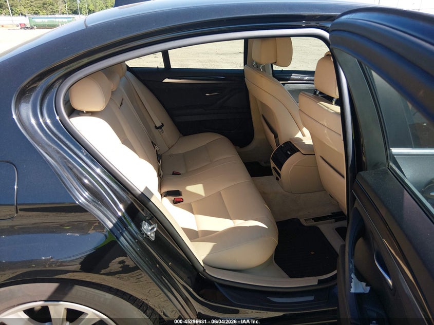 2012 BMW 5er VIN WBAXH5C59CDW09044 IAAI salvage auction — REAR END, Salvage Title, sold $1,400 on 2026-07-11 (photo 8)