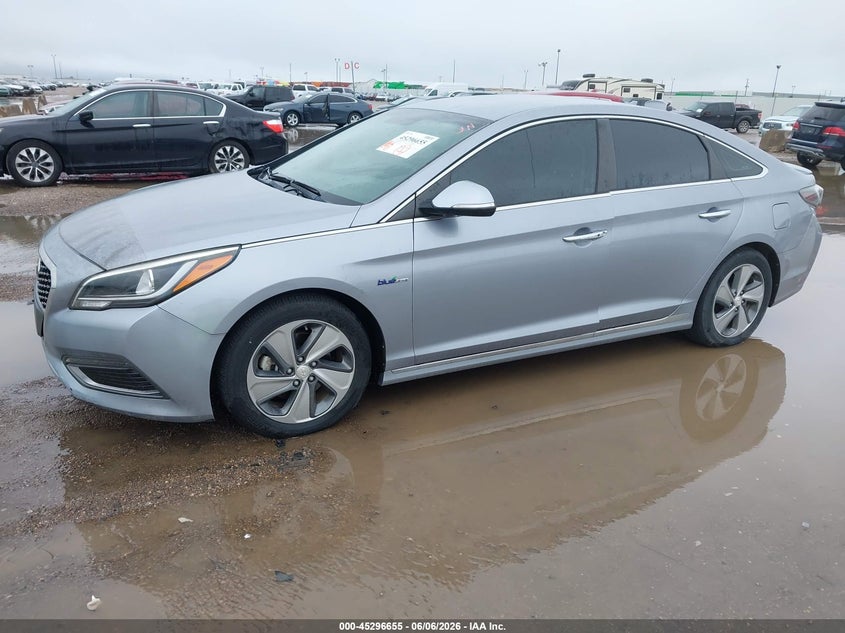 2017 Hyundai Sonata VIN KMHE34L1XHA048342 IAAI salvage auction — HAIL, Salvage Title, sold $5,900 on 2026-07-15 (photo 2)