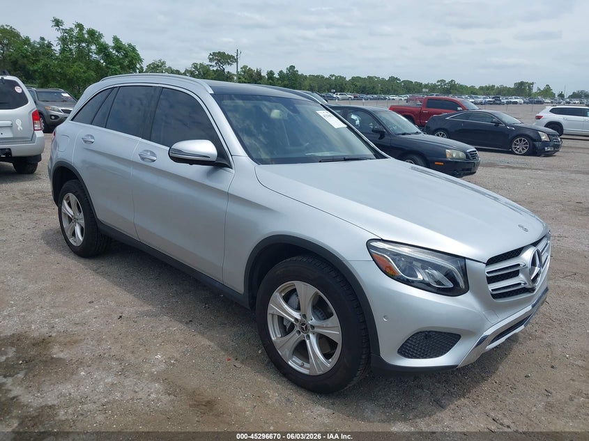 2018 Mercedes-benz Glc VIN WDC0G4JB4JV064124 IAAI salvage auction — SIDE, Salvage Title, sold $7,000 on 2026-08-19 (photo 1)