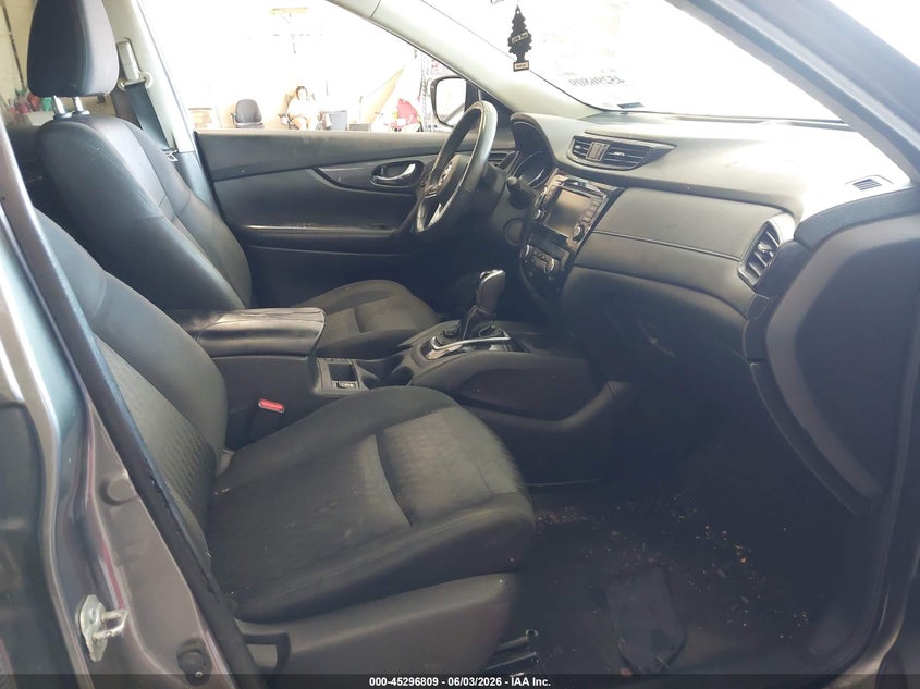 2018 Nissan Rogue VIN KNMAT2MV6JP506714 IAAI salvage auction — FRONT & REAR, Clear (Tennessee), sold $1,100 on 2026-07-15 (photo 5)