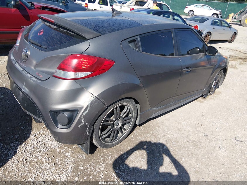 2015 Hyundai Veloster VIN KMHTC6AE9FU218467 IAAI salvage auction — NORMAL WEAR, Original (Kentucky), sold $325 on 2026-07-06 (photo 4)