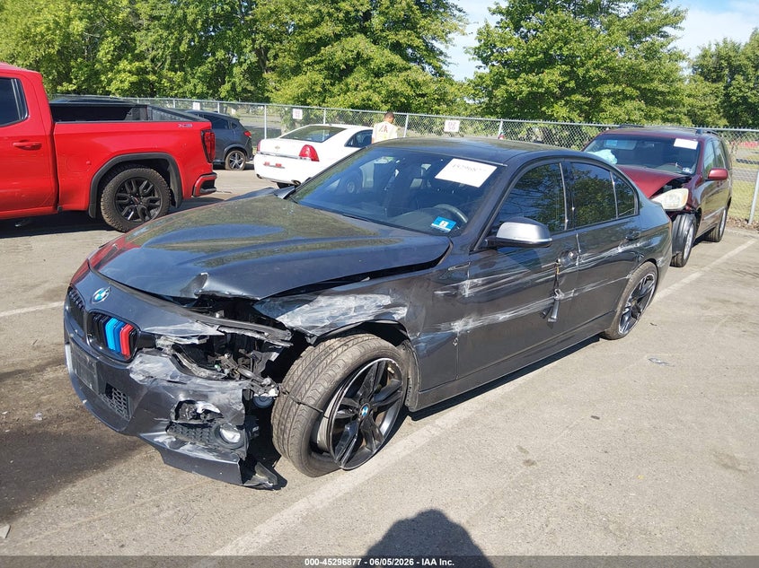 2018 BMW 3er VIN WBA8D9C50JEB34868 IAAI salvage auction — FRONT END, Salvage Title, sold $3,250 on 2026-08-12 (photo 2)