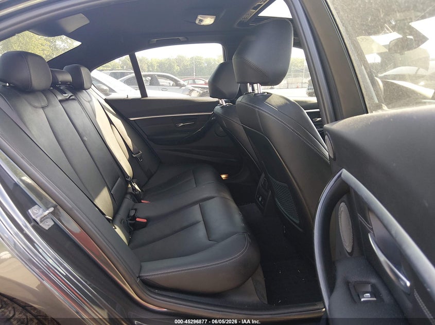 2018 BMW 3er VIN WBA8D9C50JEB34868 IAAI salvage auction — FRONT END, Salvage Title, sold $3,250 on 2026-08-12 (photo 8)