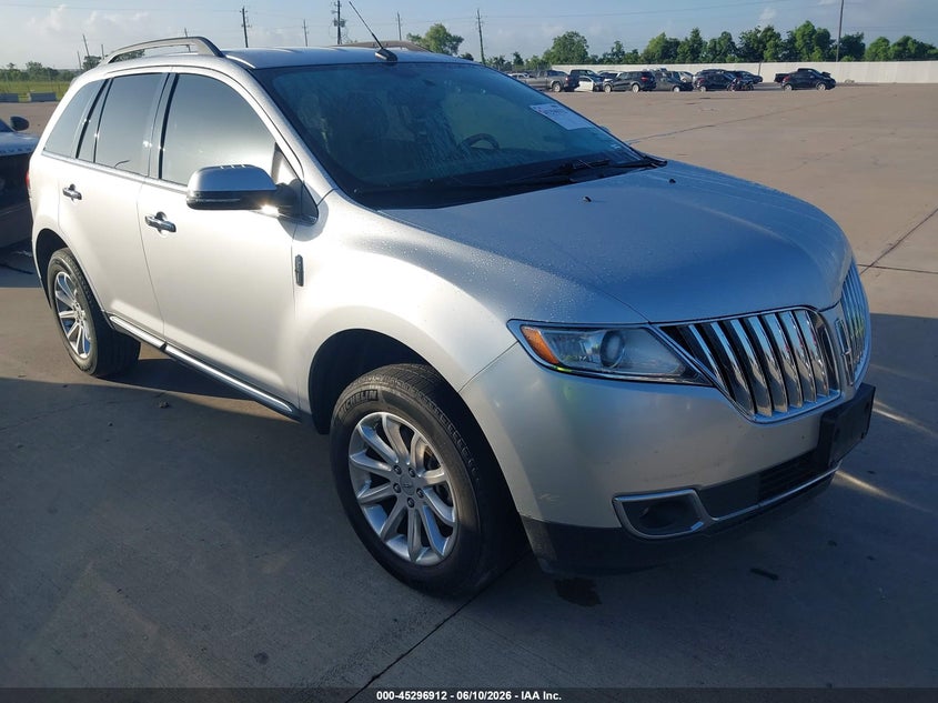2014 Lincoln Mkx VIN 2LMDJ6JKXEBL14343 IAAI salvage auction — REPOSSESSION, Salvage Title, sold $2,050 on 2026-07-17 (photo 1)