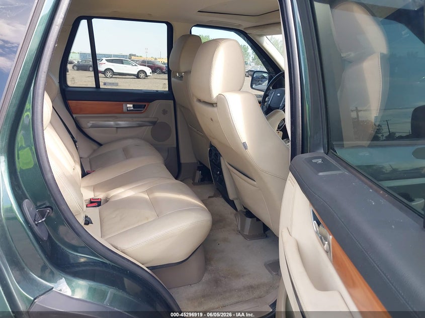 2011 Land rover Range rover sport VIN SALSF2D46BA284336 IAAI salvage auction — RIGHT REAR, Mv-907A (New York), sold $850 on 2026-07-15 (photo 8)