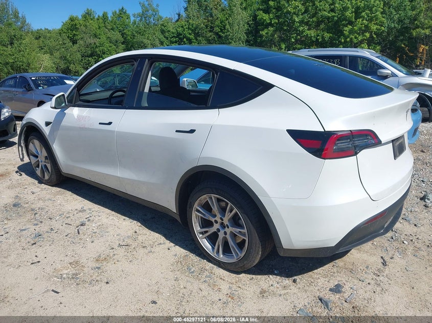 2023 Tesla Model y VIN 7SAYGDEE0PF698621 IAAI salvage auction — UNDERCARRIAGE, Salvage (New Hampshire), sold $25 on 2026-07-30 (photo 3)