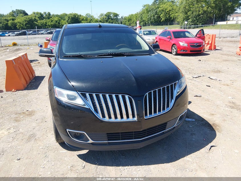 2013 Lincoln Mkx VIN 2LMDJ8JK5DBL22666 IAAI salvage auction — NORMAL WEAR, Clear (Tennessee), sold $825 on 2026-07-09 (photo 6)